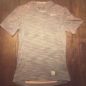 Athletic gray/white short sleeve tee